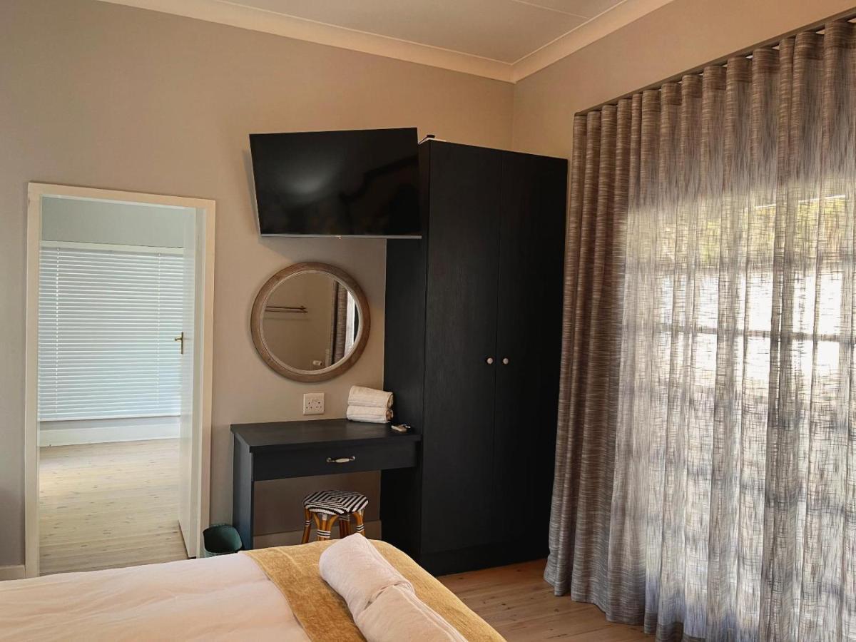 Serenity Living Hotell Willows Exteriör bild